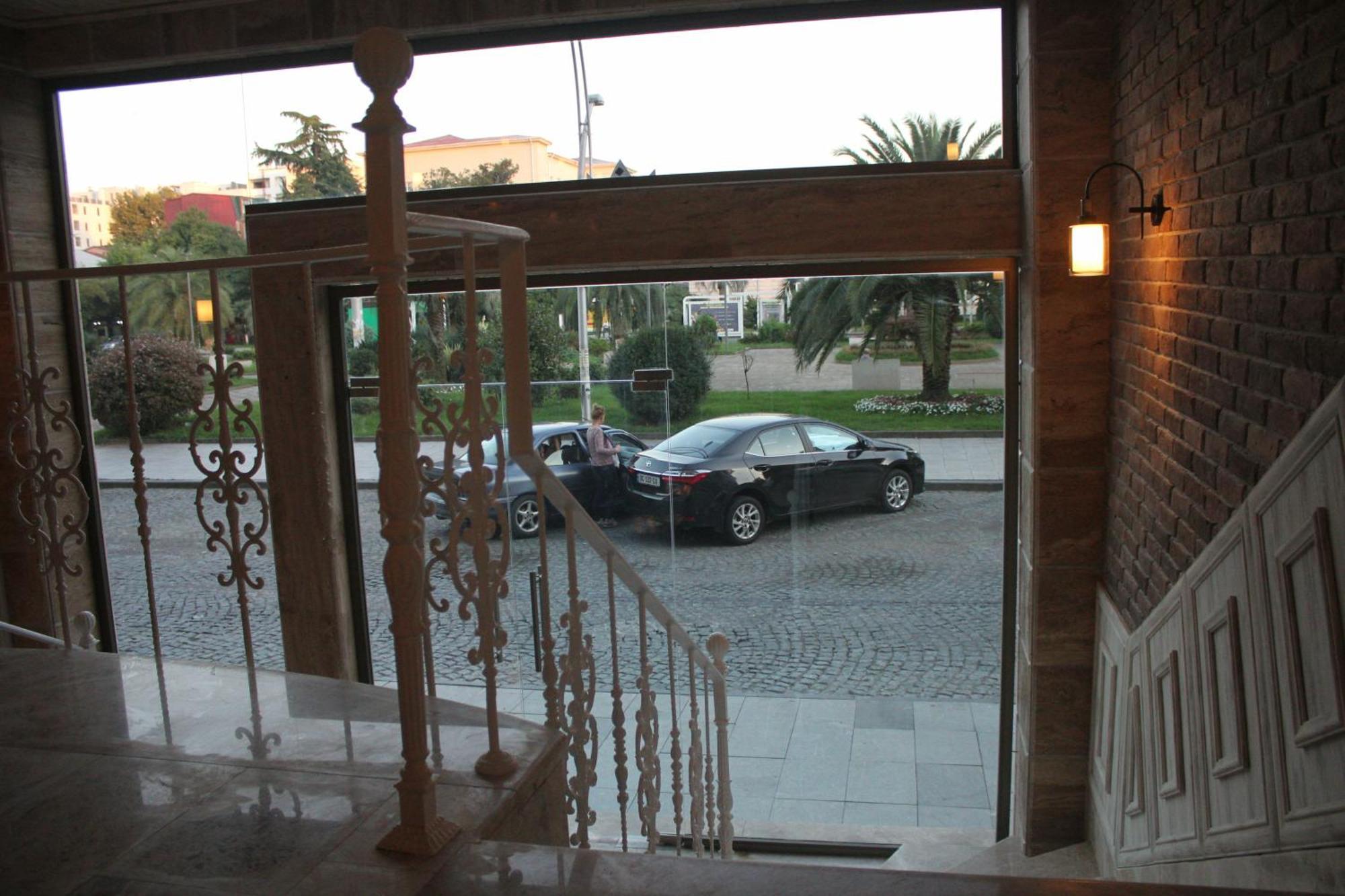 Melini Boutique Hotel باتومي المظهر الخارجي الصورة